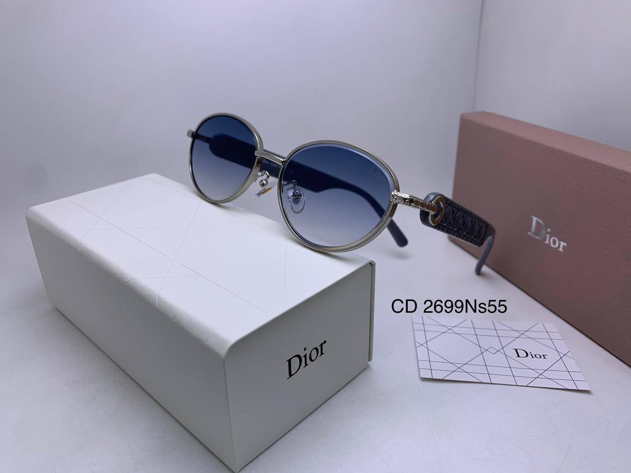 Miu Miu
70 dhs🗽

Zain126