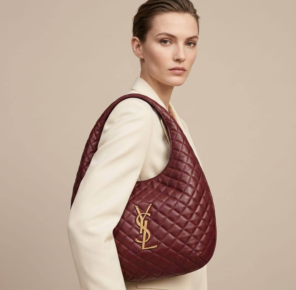 YSL -sᴀɪɴᴛ ʟᴀᴜʀᴇɴᴛ ɪᴄᴀʀᴇ
ǫᴜɪʟᴛᴇᴅ ʜᴏʙᴏ ʙᴀɢ
sᴏғᴛ ʟᴀᴍʙsᴋɪɴ ʟᴇᴀᴛʜᴇʀ
ᴡɪᴛʜ ɢᴏʟᴅ ᴛᴏɴᴇ ʜᴀʀᴅᴡᴀʀᴇ
ᴡɪᴛʜᴏᴜᴛ BOX
sɪᴢᴇ: 38 cm

95 dhs✅

Zain239
♥️♥️♥️