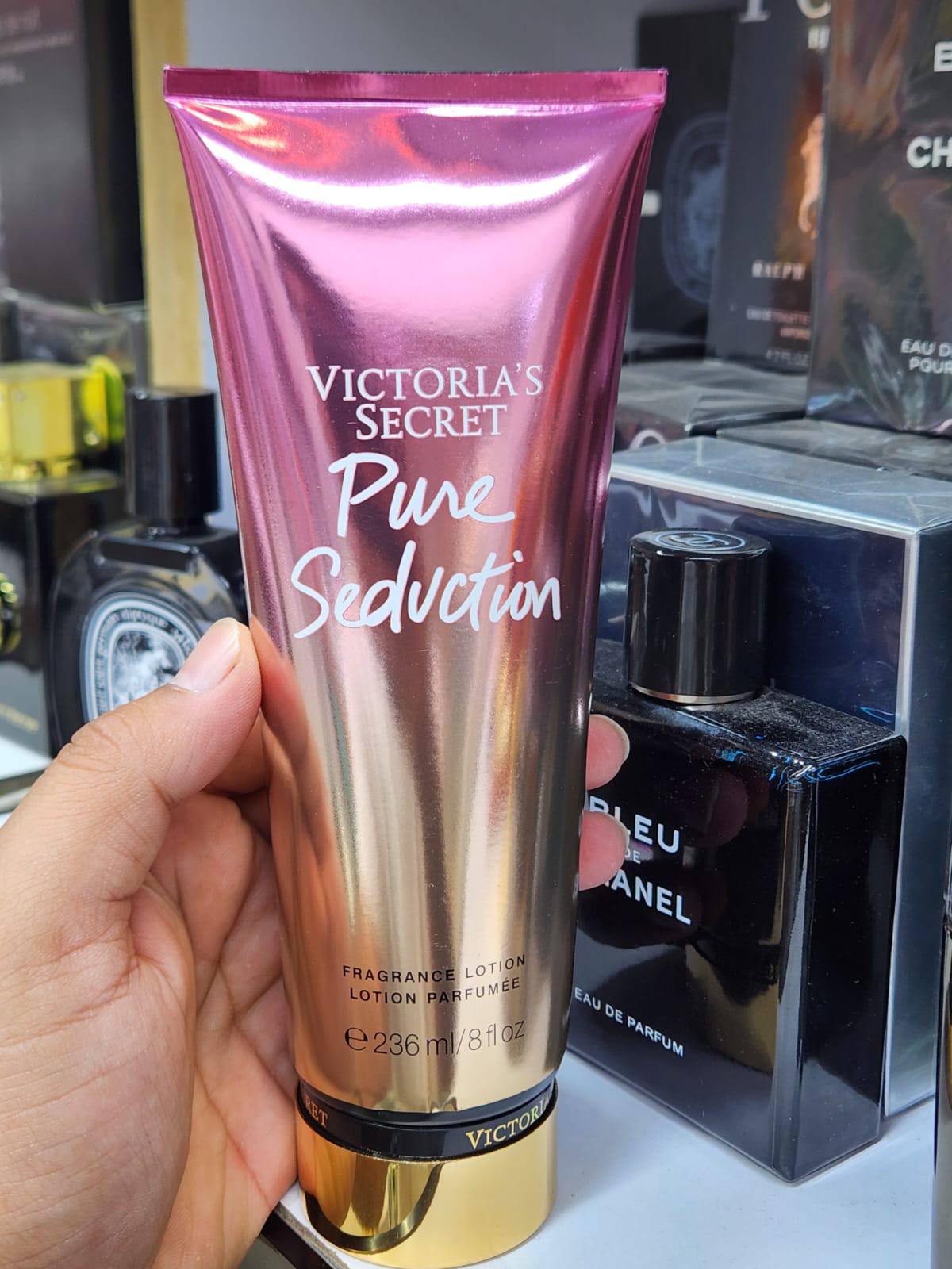 Victoria Secret 
Mist + Lotion
20 dhs❣️
10 Pcs Mix 110 dhs❣️

Zain87
♥️♥️♥️