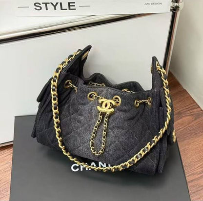 Chanel

22cm🫶🏼🫶🏼 330 dhs🇦🇪🇦🇪
25cm🫶🏼🫶🏼350 dhs🇦🇪🇦🇪

Zain297
♥️♥️♥️