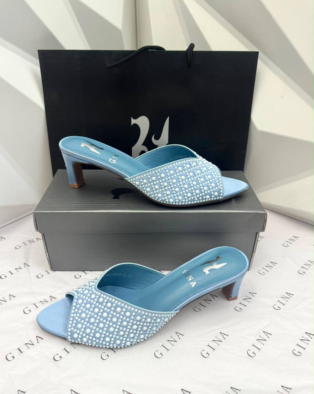 GINA
230 dhs🇦🇪🇦🇪

Zain88
♥️♥️♥️