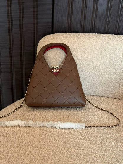 Chanel

270 dhs🇦🇪🇦🇪


Zain134
♥️♥️♥️