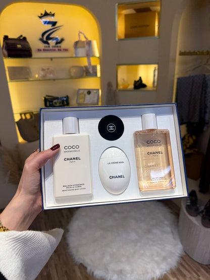 Chanel set

95 dhs 

Zain01


اطلبوها من الوتس المثبت في الأعلى👆🏻👆🏻

تواصلو معنا 👈🏻 Zain 
For order WhatsApp pinned 👆🏻

♥️♥️♥️