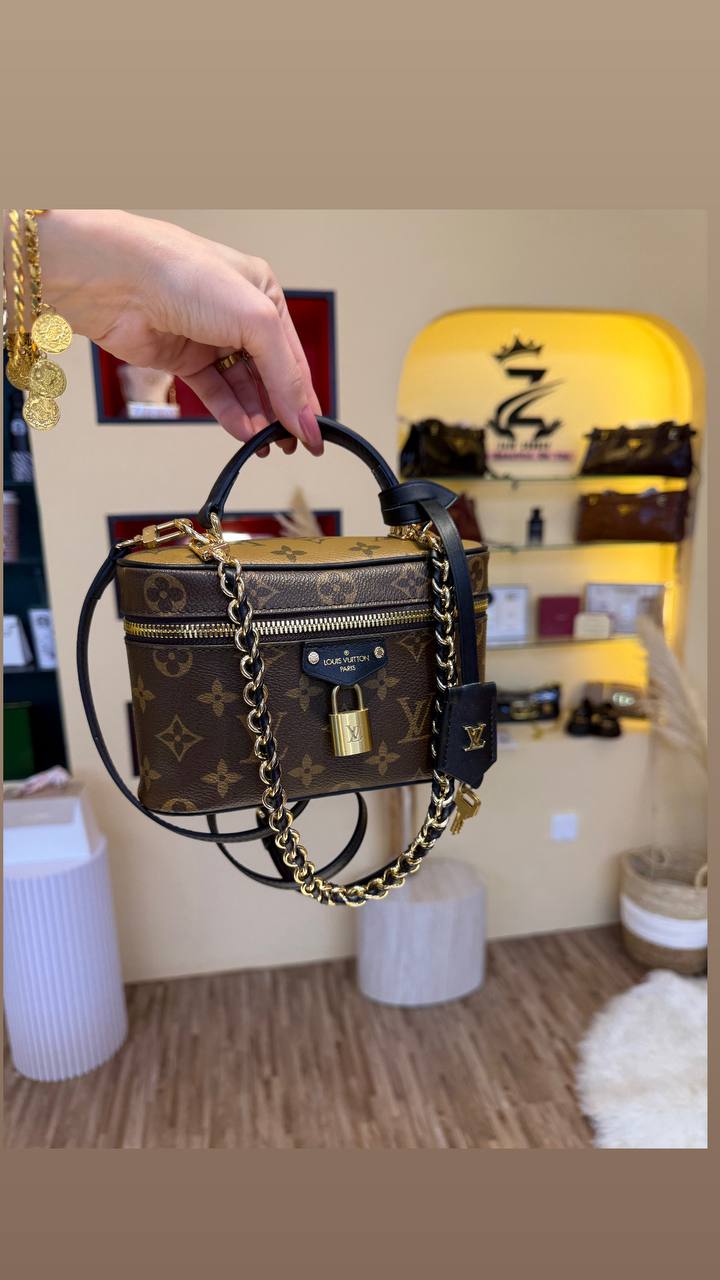 LV
with box
🎁🎁🎁

Size 19*12cm
95 dhs🇦🇪

Zain114

اطلبوها من الوتس المثبت في الأعلى👆🏻👆🏻

تواصلو معنا 👈🏻 Zain 
For order WhatsApp pinned 👆🏻

♥️♥️♥️