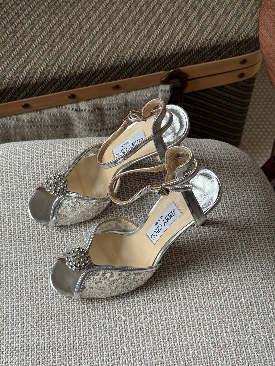 JIMMY CHOO - AQUAZZURA
🤩Available now 😍😍
Size: 36 to 41
Super master quality 
450 dhs✅

Zain198
♥️♥️♥️