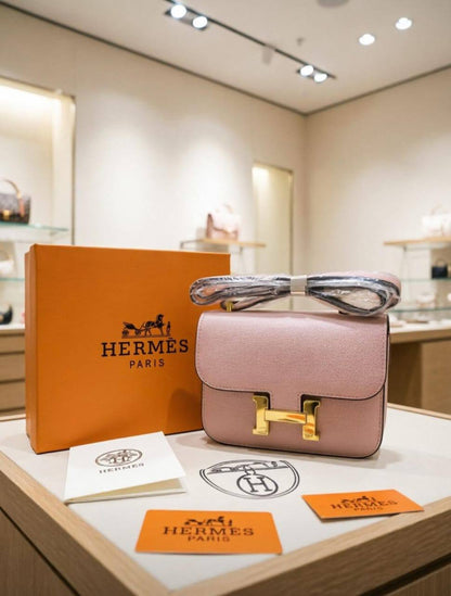 Hermes
105 dhs💓
with box
Size：19cm

Zain07
♥️♥️♥️
