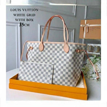 LV
ɴᴇᴠᴇʀғᴜʟʟ 
sʜᴏᴜʟᴅᴇʀ ʙᴀɢ /ᴘᴏᴜᴄʜ
ᴡɪᴛʜʙᴏx
🎁🎁🎁

ʟᴇᴀᴛʜᴇʀ
sɪᴢᴇ:35ᴄᴍ
100 dhs💓

Zain56
♥️♥️♥️