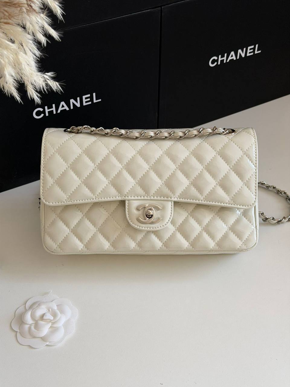 Chanel 
Master 
245 dhs✅

Zain134
♥️♥️♥️