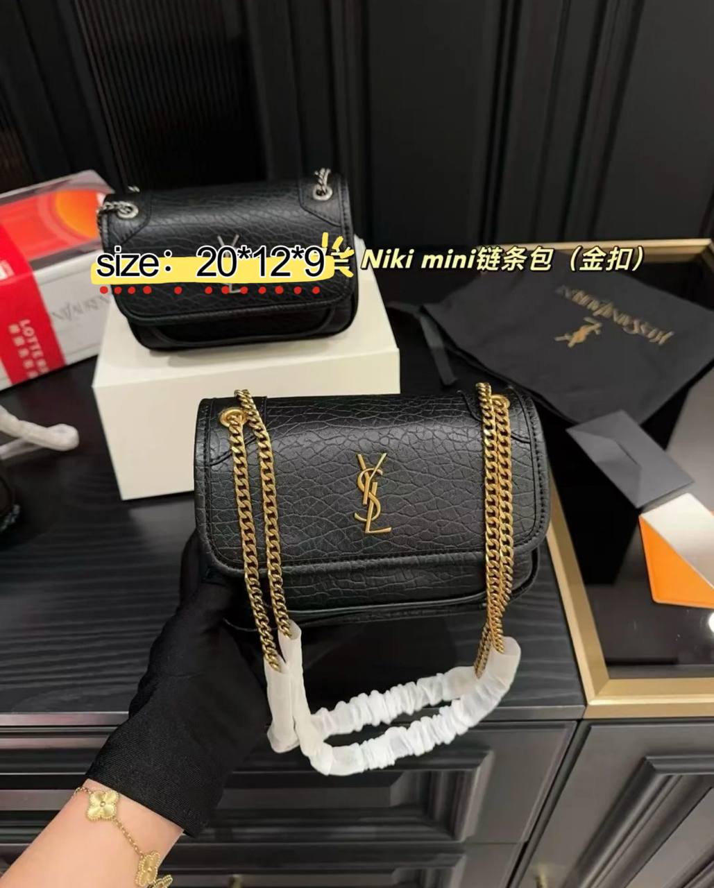 YSL
✨✨NEW  ✨✨
110 dhs🪙💚

with box
🎁🎁🎁

Zain38
♥️♥️♥️