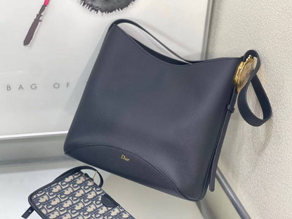 Dior 🙋🏻💕
Master✅✅
27cm🫶🏼🫶🏼 360 dhs🇦🇪🇦🇪
 with Box

Zain297
♥️♥️♥️
