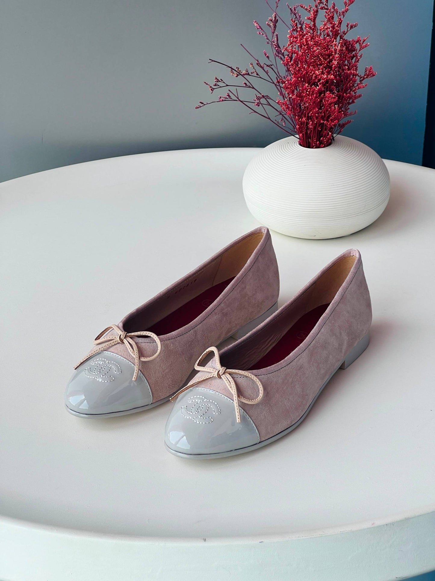 CHANEL
Size 36-41
_Super master high quality_🪡
450 dhs✅

Zain176
♥️♥️♥️