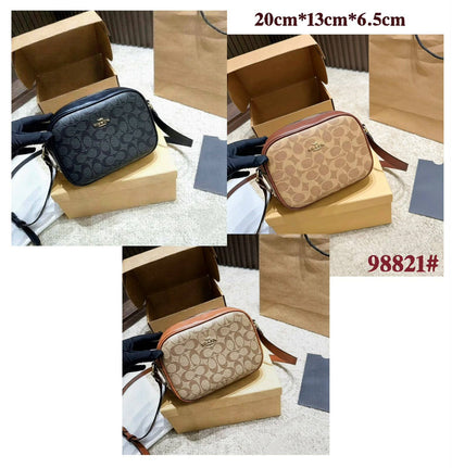 COACH 

NEW CAME 
HIGH QUALITY 
WITH BOX 

90 dhs🇦🇪🇦🇪🇦🇪
Zain295
♥️♥️♥️