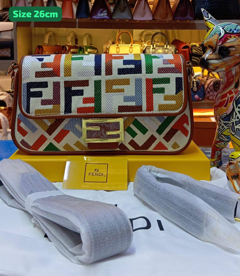 Fendi

Good quality 

with box 

120 dhs🇦🇪🇦🇪

Zain186
Zain158
♥️♥️