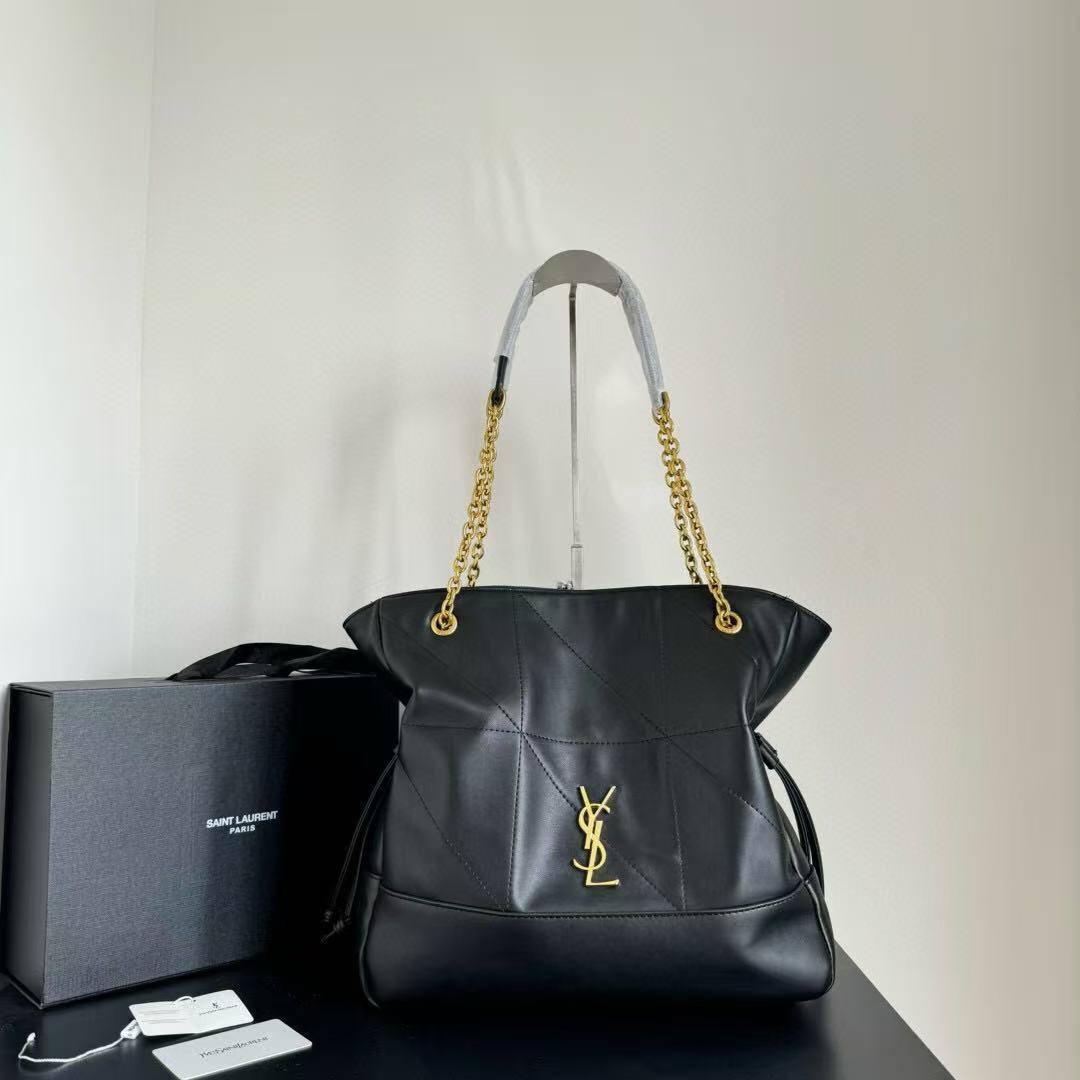 YSL 
good quality 
100 dhs🪙💕

Zain200
♥️♥️♥️