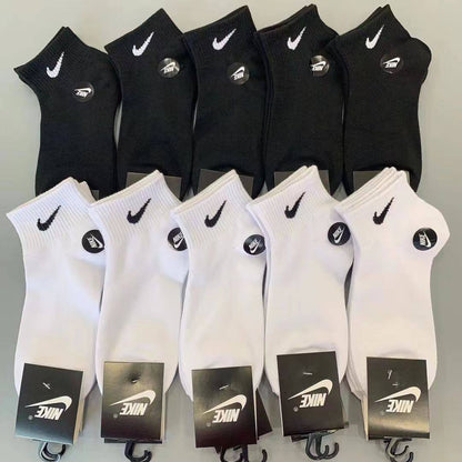 M socks 🧦 
10 pairs 
35 dhs🇦🇪🇦🇪

Zain138
♥️♥️♥️