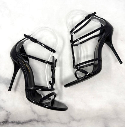 YSL
280 dhs✅
*SIZE  36   TO   41*

Zain224
♥️♥️♥️