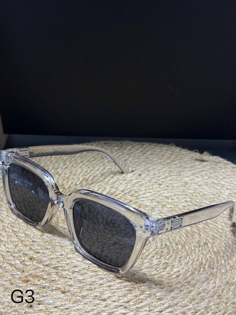 GENTLE MONSTER 👿 *

Sunglasses 🕶️ 

Copy one 

With master box 📦 
50 dhs✅

Zain216
♥️♥️♥️