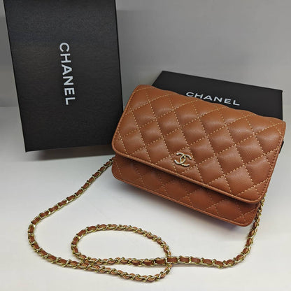Chanel 
80 dhs🇦🇪🇦🇪 
with box

Zain235
♥️♥️♥️