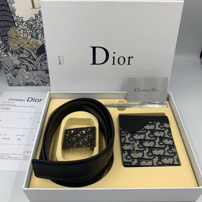 NEW CAME 
BELT, PEN, WALLET SET 
90 dhs🪙💕

WITHBOX
🎁🎁🎁

Zain40
♥️♥️♥️