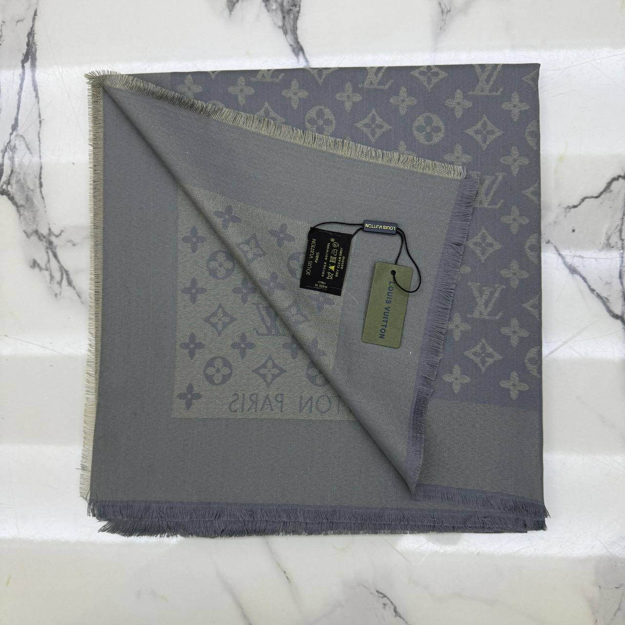 WOMAN SCARF 

*MASTER QUALITY*

140 dhs🇦🇪

Zain202
♥️♥️♥️