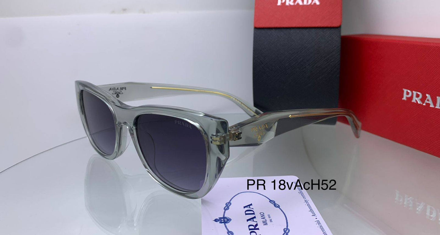 Prada
Master quality 
180 dhs🌺

Zain126
♥️♥️♥️