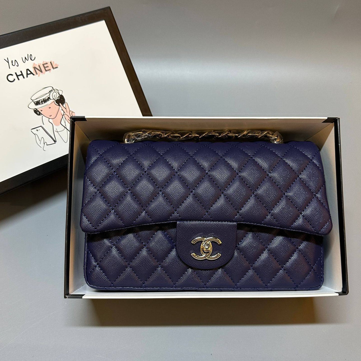 CHANEL
 GOOD QUALITY 
WITH BOX
125 dhs🇦🇪

Zain39
💓💓💓