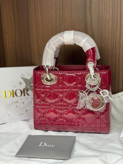 Super Master Bags +++
Loro Piana
Dior
Goyard
Miu Miu 
For Price 👇 WTSP Text Zain 0568585901

Zain255
♥️♥️♥️