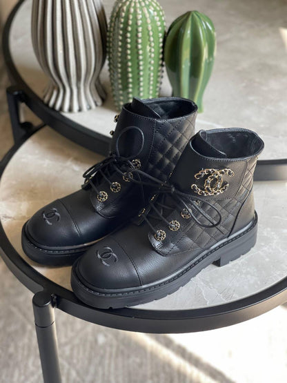 *NEW Chanel*
*Super master quality*🔥
*Size 36 to 41*
For Price 👇 WTSP Text Zain 0568585901

Zain113
♥️♥️♥️