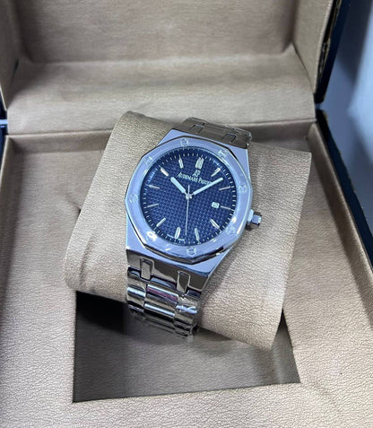 Omega - Rolex - Bvlagri
70 dhs🪙💕

Zain37
♥️♥️♥️