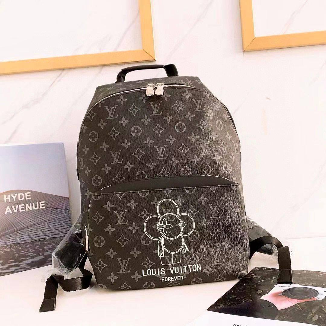 LV
 BACKPACK 
COPY ONE 
180 dhs✅

Zain39
♥️♥️♥️