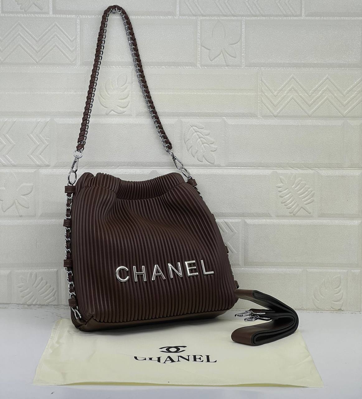 Chanel
105 dhs🪙🖤

Zain13
♥️♥️♥️