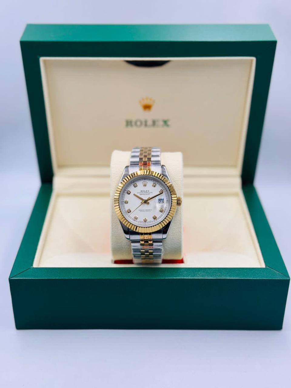 Rolex Men master quality
*Automatic*
220 dhs🪙🌨️

Zain08
♥️♥️♥️