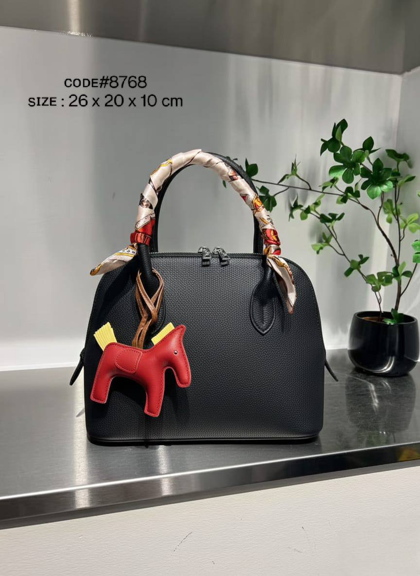 HERMES ʙᴏʟɪᴅᴇ
ᴍᴀᴛᴛᴇ ʟᴇᴀᴛʜᴇʀ ᴍᴀᴛᴇʀɪᴀʟ
ᴡɪᴛʜ ᴛᴡɪʟʟʏ 🎗️ & ʜᴏʀsᴇ ᴄʜᴀɪɴ 🎠
ɪᴛ ʜᴀs ʟᴏɴɢ ʙᴇʟᴛ sᴛʀᴀᴘ
sɪʟᴠᴇʀ ʜᴀʀᴅᴡᴀʀᴇ
sɪᴢᴇ: 26 cm

WITHOUT BOX

70 dhs🪙🌨️

Zain31
♥️♥️♥️