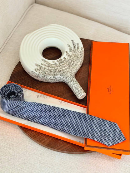 HERMES 
SUIT TIE 
*SUPER MASTER QUALITY ❗*
230 dhs✅
*BOX WITH  PAPERBAG❗*

Zain267
♥️♥️♥️