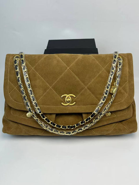 Chanel Master
350 dhs🪙💚
#38cm❤️💁‍♂️

Zain228
♥️♥️♥️