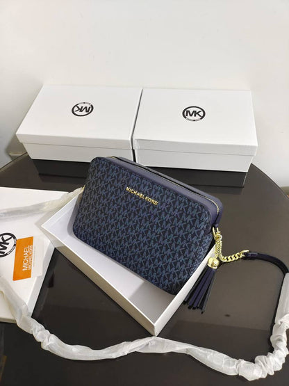 85 dhs✅

with box
🎁🎁🎁

Zain26
♥️♥️♥️