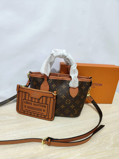 Chanel

LV

95 dhs🇦🇪🇦🇪
with box 
high quality

Zain26
♥️♥️♥️