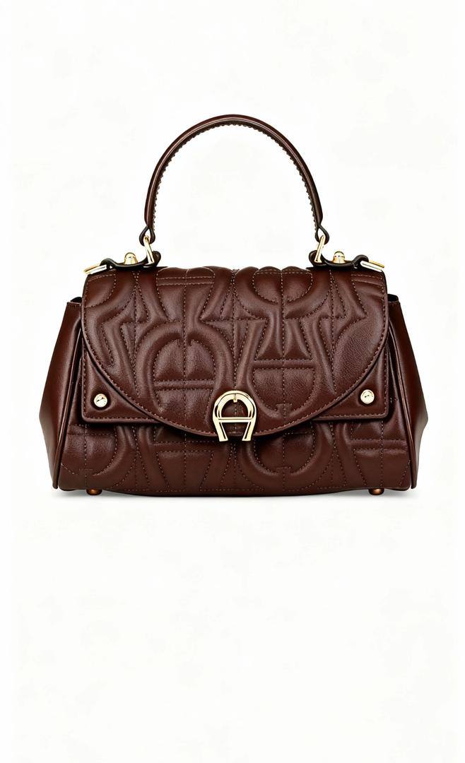 Coach - Aigner
90 dhs🪙💕
Good quality 

with box
🎁🎁🎁

Zain35
♥️♥️♥️