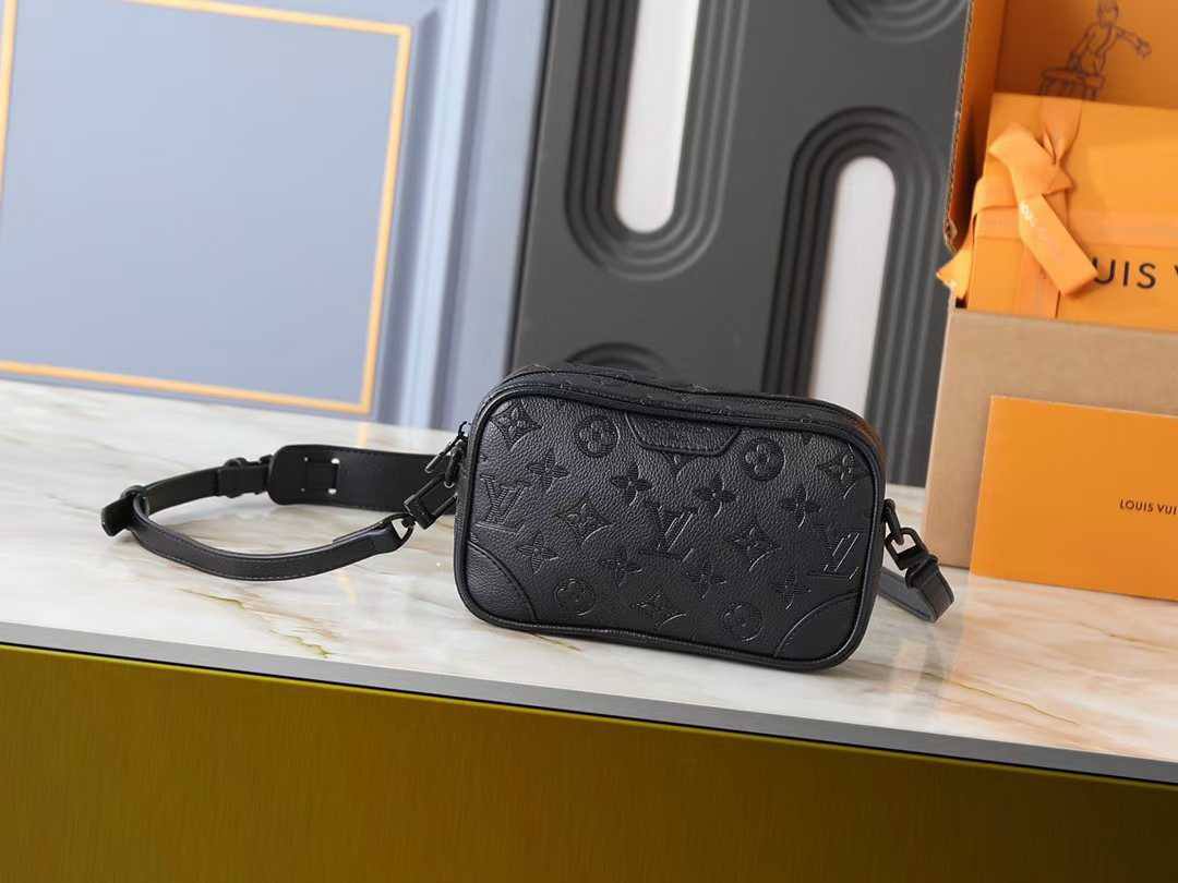 LV
Master
230 dhs❤️

Zain10
♥️♥️♥️