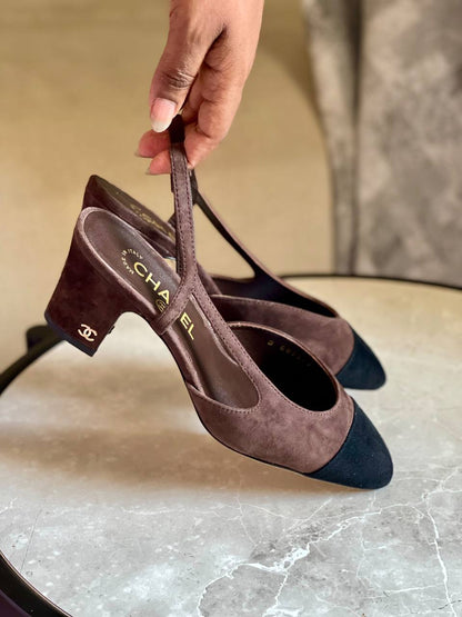 Chanel 

Vip quality 

Size:36 to 42

430 dhs🇦🇪🇦🇪

Zain113
♥️♥️♥️