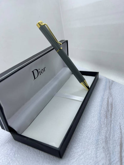 Pens
Dior


55 dhs🇦🇪🇦🇪

Zain182
♥️♥️♥️