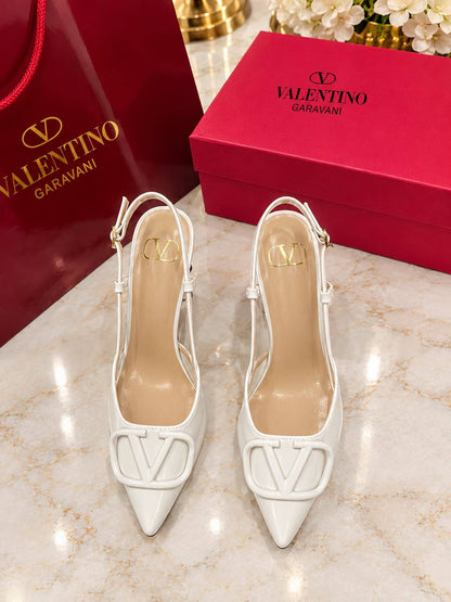 𝐑𝐄𝐒𝐓𝐎𝐂𝐊

𝐕𝐚𝐥𝐞𝐧𝐭𝐢𝐧𝐨 𝟕-𝐜𝐦
high quality

Size
36-37-38-39-40-41

110 dhs🇦🇪🇦🇪
Zain86
♥️♥️♥️