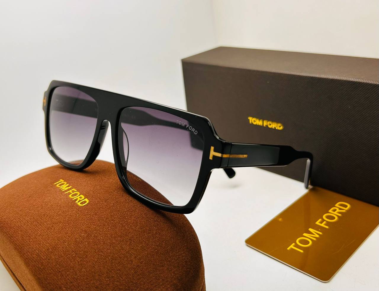 Tom Ford
 master quality 
180 dhs✅

Zain126
♥️♥️♥️