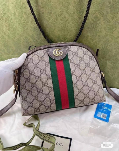 🌈 Gucci / LV Capucenis 
1️⃣ First quality +🎁
Size : 27 ~ 23 cm
90 dhs🇦🇪
 with box🎁

Zain115
♥️♥️♥️