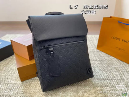 LV
size:30×40×20 
150 dhs💛

Zain114
♥️♥️♥️