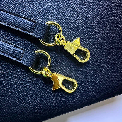 HERMES KELLY BIG SIZE NEW CAME GOOD QUALITY 
120 dhs🇦🇪🇦🇪
Size: 28cm

Zain295
♥️♥️♥️