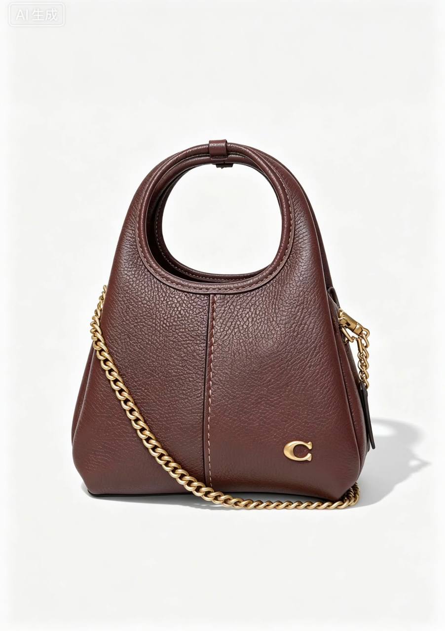 Coach
105 dhs✅
size：20cm
High-quality with box

Zain35
♥️♥️♥️