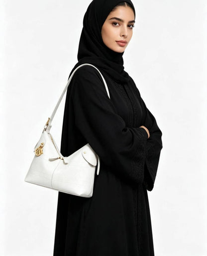 Dior
120 dhs✅

Zain07
♥️♥️♥️