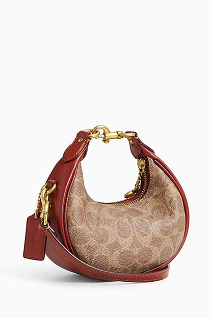 Coach
With box 
🎁🎁🎁

90 dhs🪙🌨️

Zain93
♥️♥️♥️