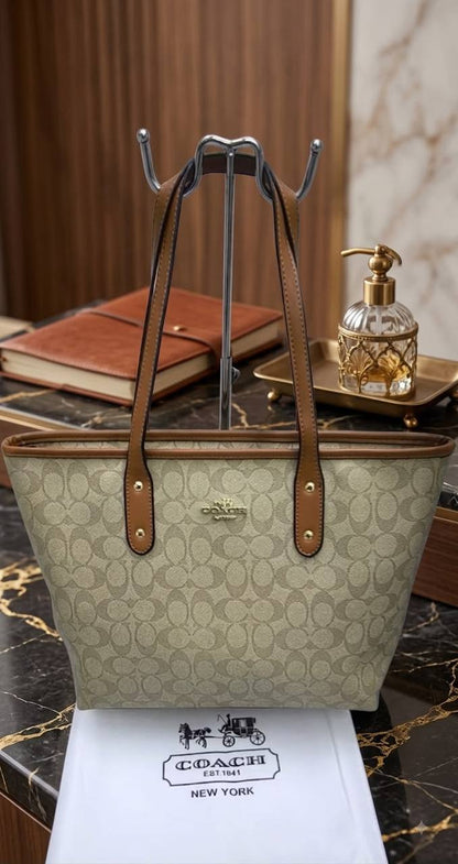 Coach 
with box 
100 dhs🇦🇪🇦🇪

Zain215
♥️♥️♥️